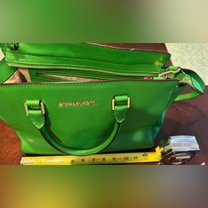 Michael Kors Large Selma Satchel Gooseberry Kelly Green Saffiano Leather